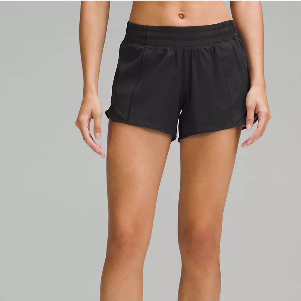 Lululemon black hotty hot shorts size 4